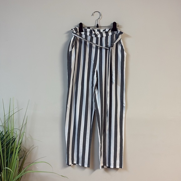 American Eagle Outfitters Grey and White Tie Front straight leg Pants size S - Picture 4 of 5